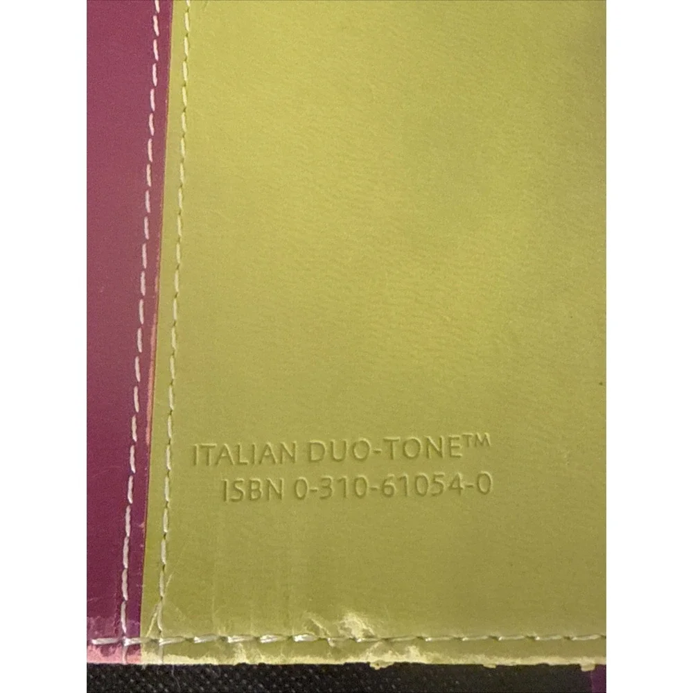 2006 NIV New International Version Holy Bible‎ Lime Green & Maroon-Red Lettering